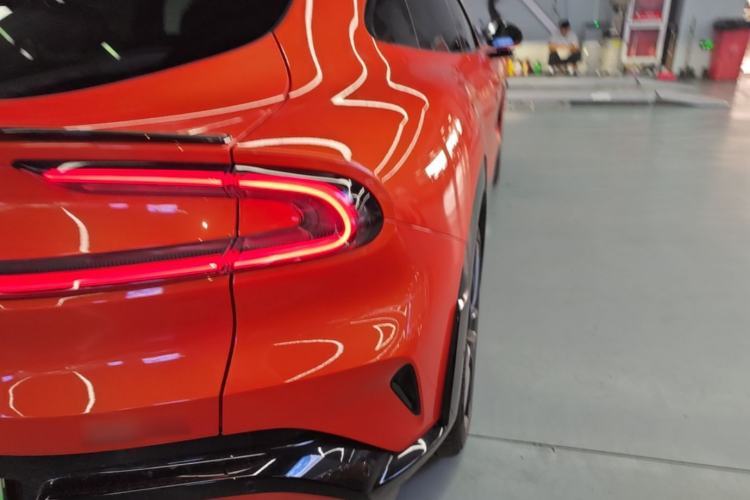 Used Xiaomi Auto YU7 2025 Ultra-Long Range High-Performance All-Wheel-Drive Max Edition Right Rear Taillight