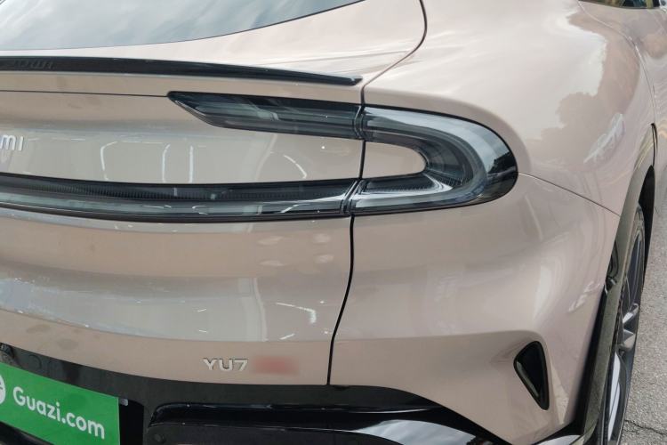 Used Xiaomi Auto YU7 2025 Ultra-Long Range High-Performance All-Wheel-Drive Max Edition Right Rear Taillight