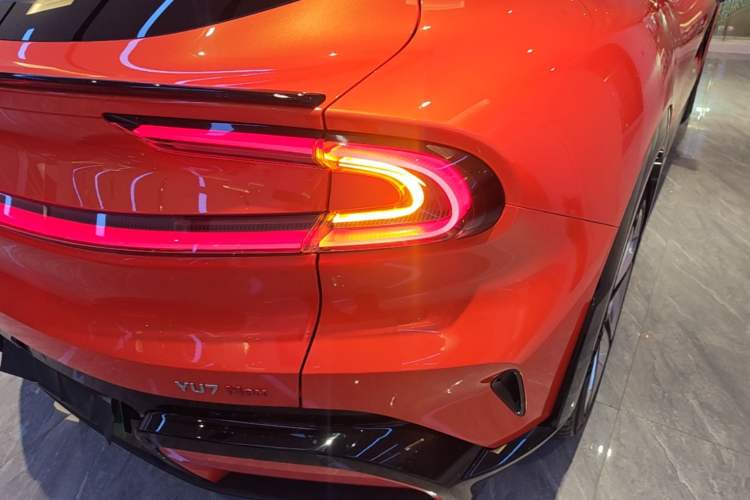 Used Xiaomi Auto YU7 2025 Ultra-Long Range High-Performance All-Wheel-Drive Max Edition Right Rear Taillight