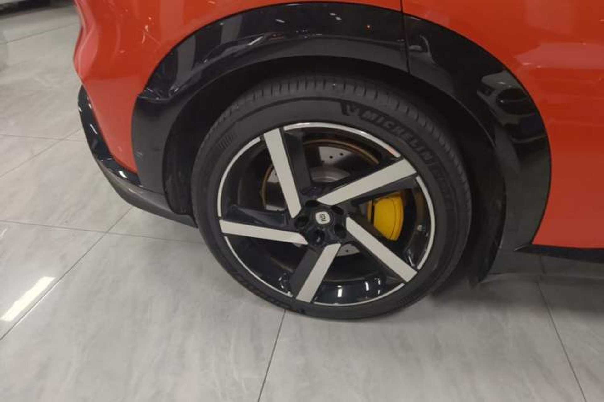 Used Xiaomi Auto YU7 2025 Ultra-Long Range High-Performance All-Wheel-Drive Max Edition Right Rear Wheel Hub