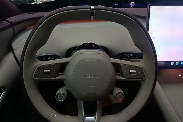Used Xiaomi Auto YU7 2025 Ultra-Long Range All-Wheel Drive Pro Version Steering Wheel