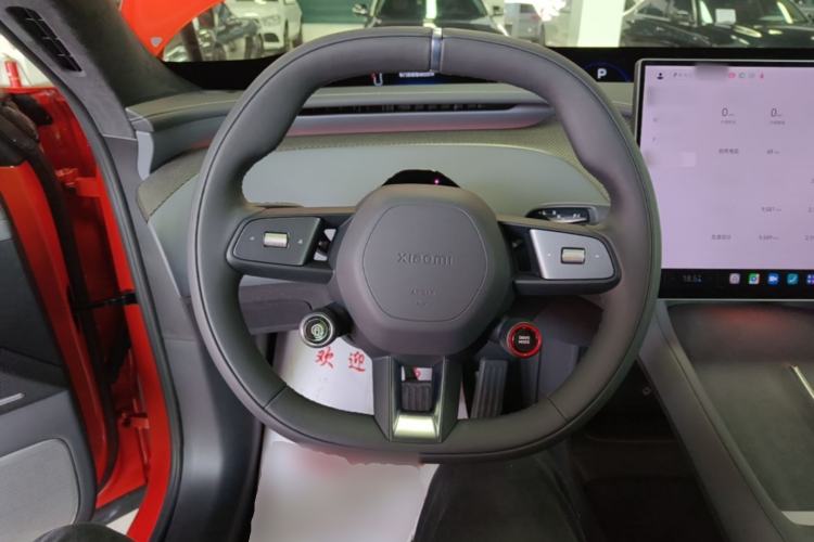 Used Xiaomi Auto YU7 2025 Ultra-Long Range High-Performance All-Wheel-Drive Max Edition Steering Wheel
