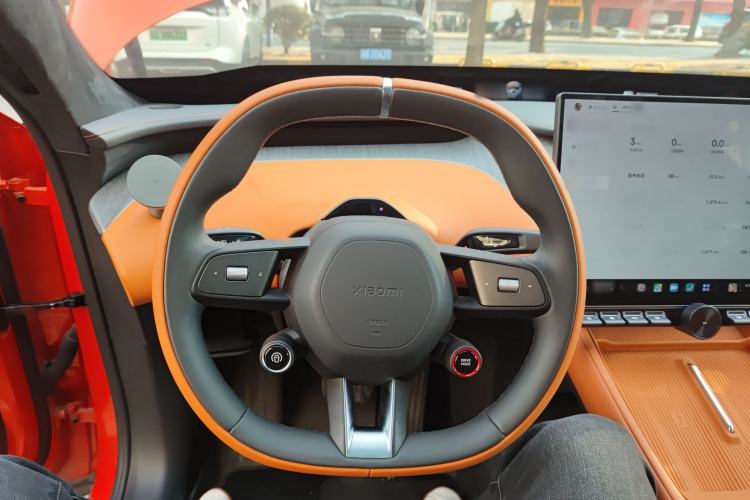 Used Xiaomi Auto YU7 2025 Ultra-Long Range High-Performance All-Wheel-Drive Max Edition Steering Wheel