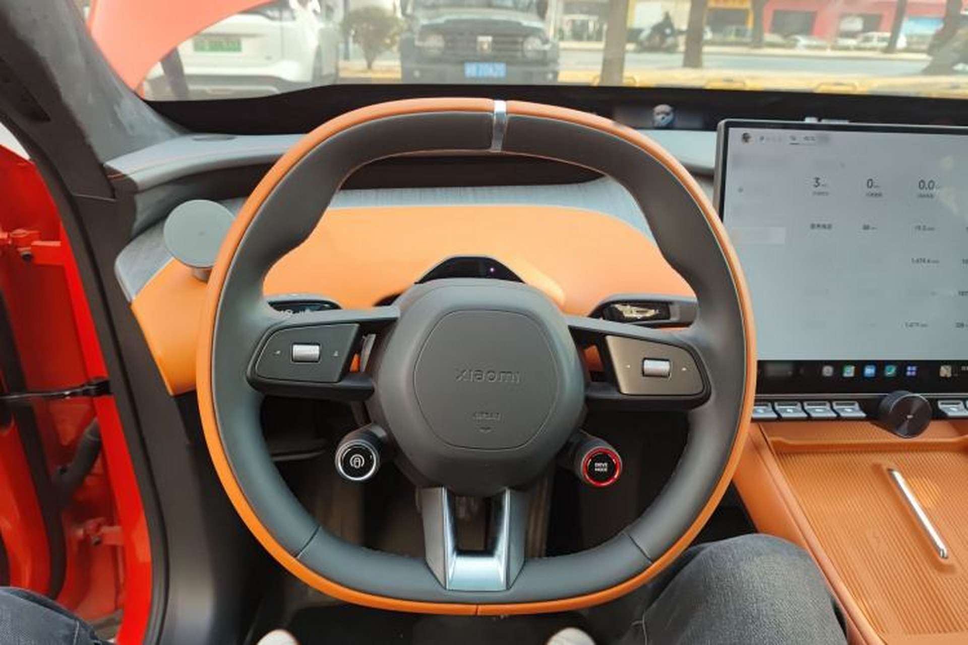 Used Xiaomi Auto YU7 2025 Ultra-Long Range High-Performance All-Wheel-Drive Max Edition Steering Wheel