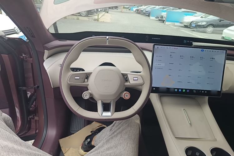 Used Xiaomi Auto YU7 2025 Ultra-Long Range High-Performance All-Wheel-Drive Max Edition Steering Wheel