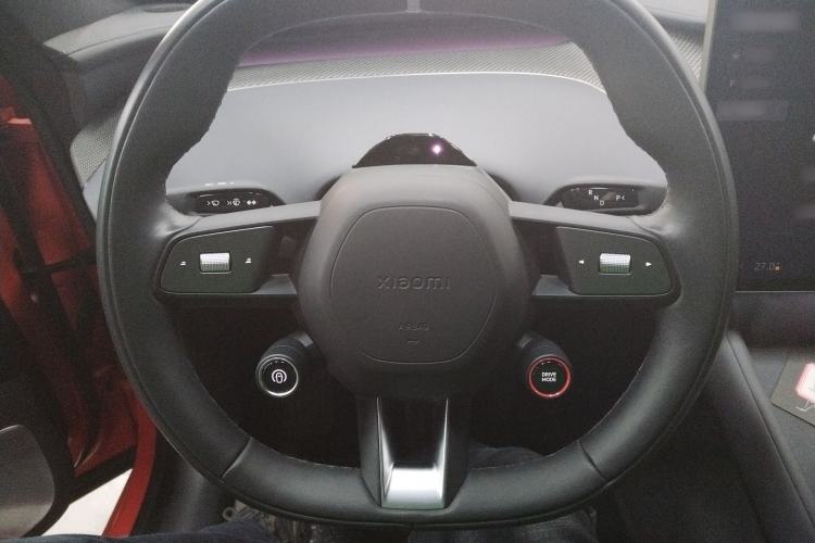 Used Xiaomi Auto YU7 2025 Ultra-Long Range High-Performance All-Wheel-Drive Max Edition Steering Wheel