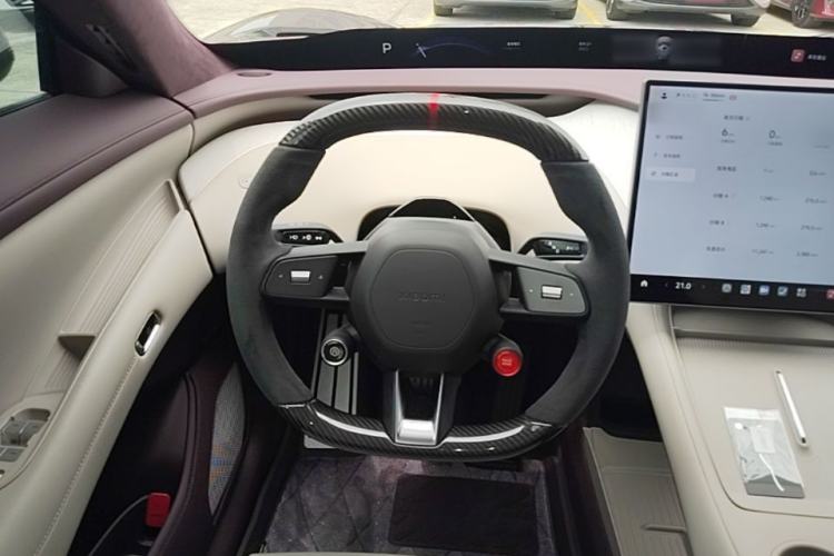 Used Xiaomi Auto YU7 2025 Ultra-Long Range High-Performance All-Wheel-Drive Max Edition Steering Wheel