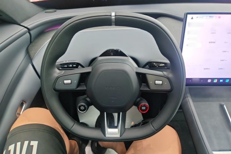 Used Xiaomi Auto YU7 2025 Ultra-Long Range High-Performance All-Wheel-Drive Max Edition Steering Wheel