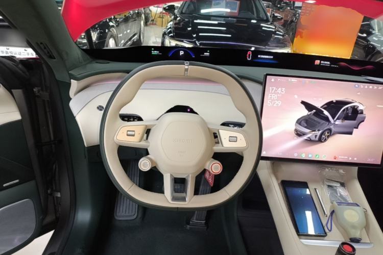 Used Xiaomi Auto YU7 2025 Ultra-Long Range High-Performance All-Wheel-Drive Max Edition Steering Wheel
