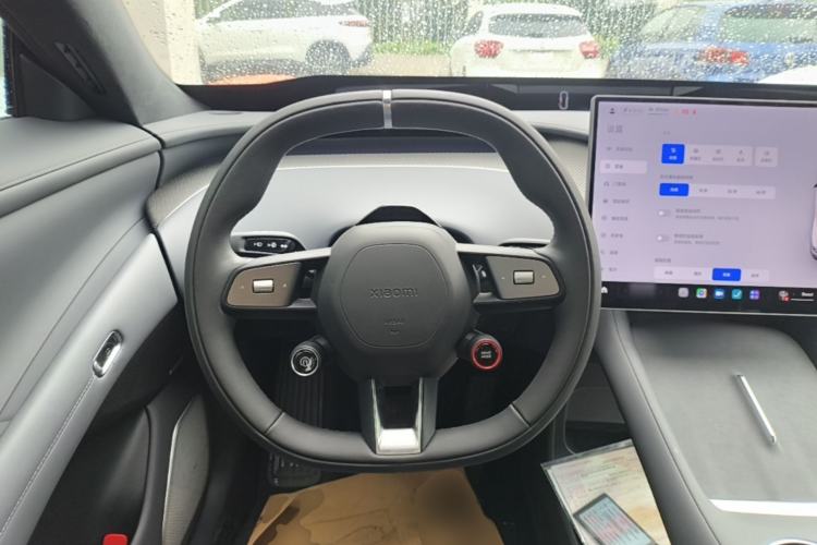 Used Xiaomi Auto YU7 2025 Ultra-Long Range High-Performance All-Wheel-Drive Max Edition Steering Wheel