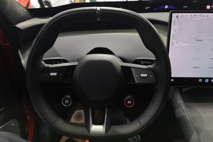 Used Xiaomi Auto YU7 2025 Ultra-Long Range High-Performance All-Wheel-Drive Max Edition Steering Wheel