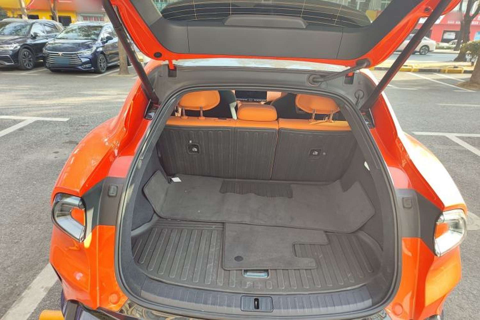 Used Xiaomi Auto YU7 2025 Ultra-Long Range High-Performance All-Wheel-Drive Max Edition Trunk