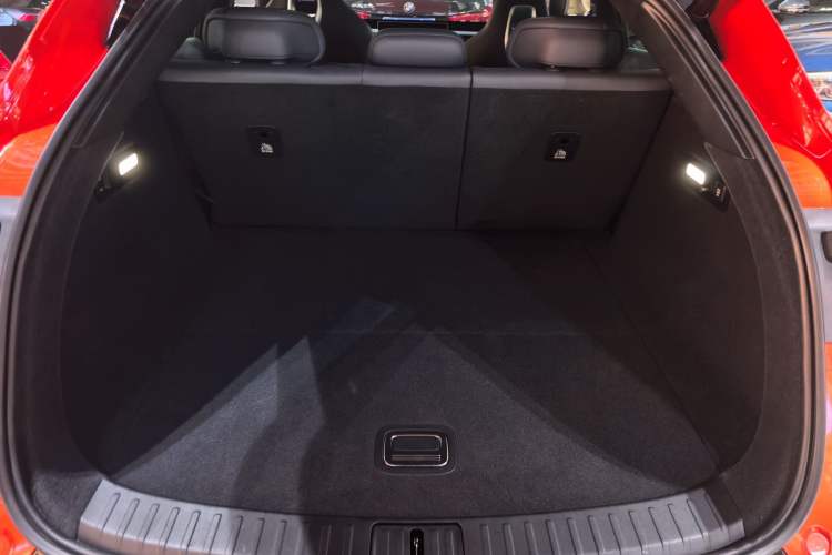Used Xiaomi Auto YU7 2025 Ultra-Long Range Rear-Wheel Drive Version Trunk