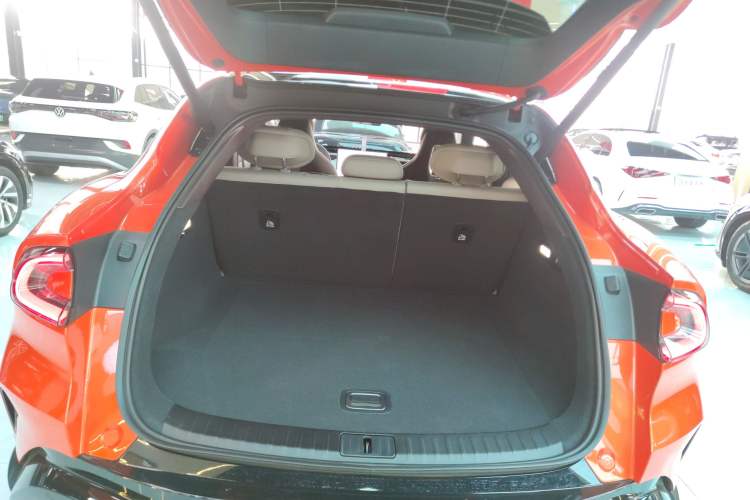 Used Xiaomi Auto YU7 2025 Ultra-Long Range Rear-Wheel Drive Version Trunk
