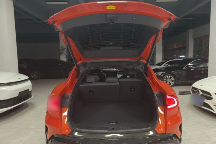 Used Xiaomi Auto YU7 2025 Ultra-Long Range High-Performance All-Wheel-Drive Max Edition Trunk