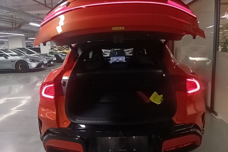 Used Xiaomi Auto YU7 2025 Ultra-Long Range High-Performance All-Wheel-Drive Max Edition Trunk