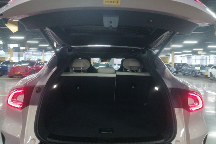 Used Xiaomi Auto YU7 2025 Ultra-Long Range Rear-Wheel Drive Version Trunk