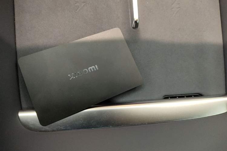 Used Xiaomi Auto YU7 2025 Ultra-Long Range High-Performance All-Wheel-Drive Max Edition Vehicle Key