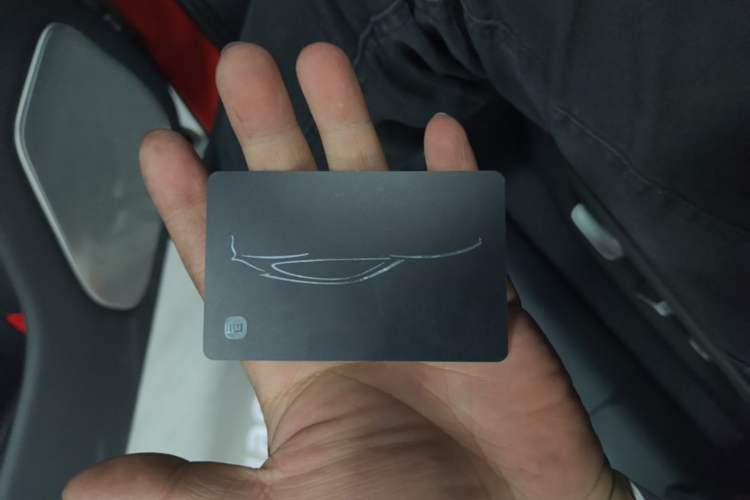 Used Xiaomi Auto YU7 2025 Ultra-Long Range High-Performance All-Wheel-Drive Max Edition Vehicle Key