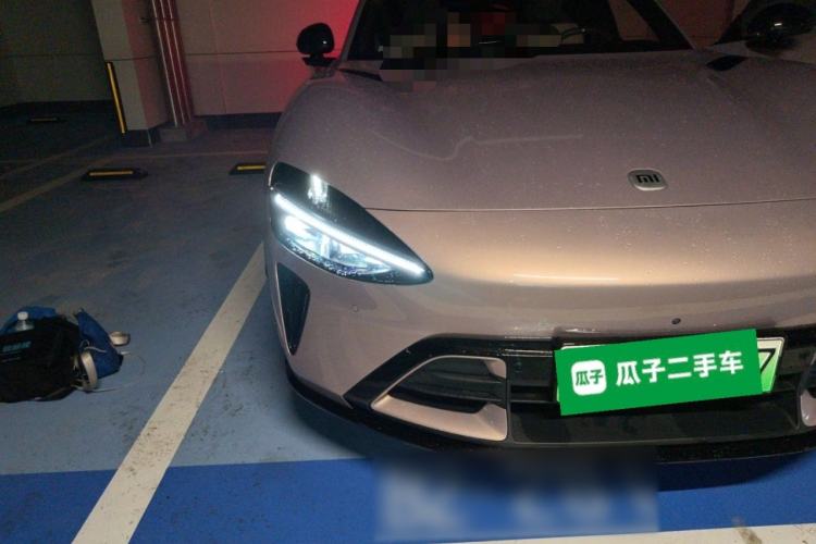 Used Xiaomi Auto YU7 2025 Ultra-Long Range All-Wheel Drive Pro Version Right Front Headlight