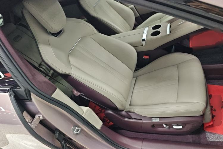 Used Xiaomi Auto YU7 2025 Ultra-Long Range High-Performance All-Wheel-Drive Max Edition Right Front Seat