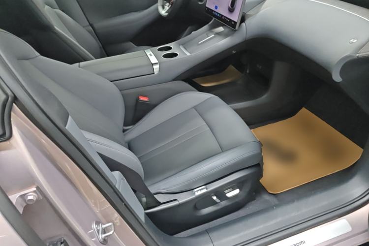 Used Xiaomi Auto YU7 2025 Ultra-Long Range Rear-Wheel Drive Version Right Front Seat