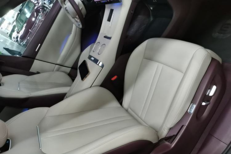 Used Xiaomi Auto YU7 2025 Ultra-Long Range High-Performance All-Wheel-Drive Max Edition Right Front Seat