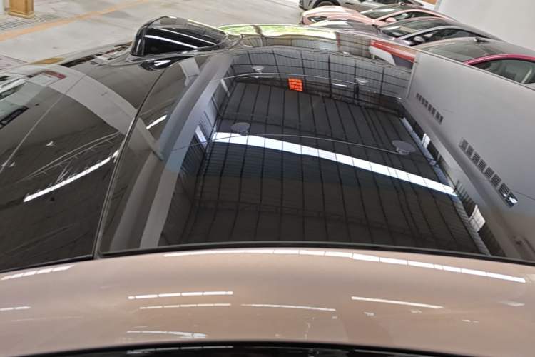 Used Xiaomi Auto YU7 2025 Ultra-Long Range Rear-Wheel Drive Version Roof