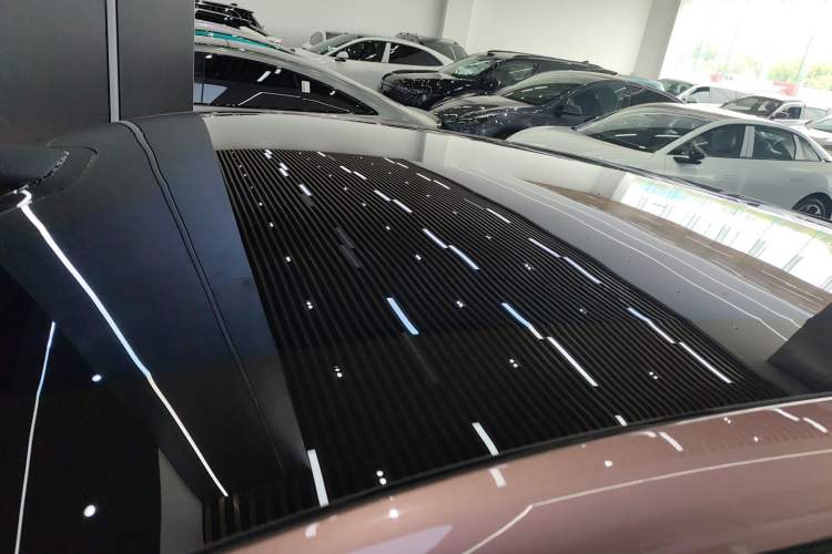 Used Xiaomi Auto YU7 2025 Ultra-Long Range High-Performance All-Wheel-Drive Max Edition Roof