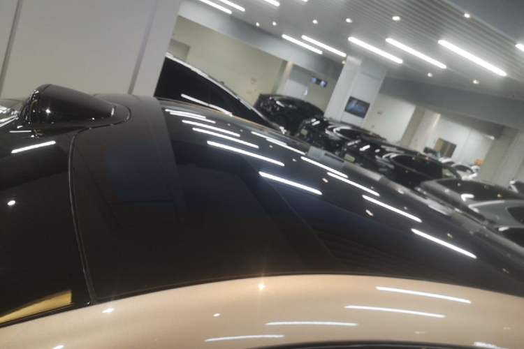 Used Xiaomi Auto YU7 2025 Ultra-Long Range High-Performance All-Wheel-Drive Max Edition Roof