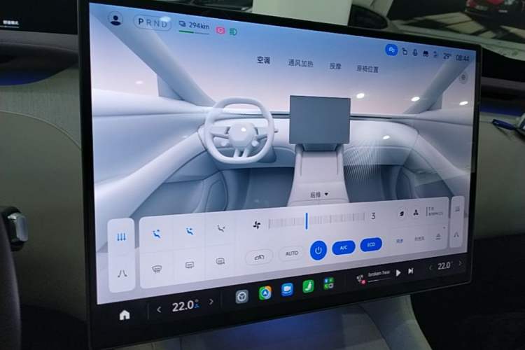 Used Xiaomi Auto YU7 2025 Ultra-Long Range Rear-Wheel Drive Version Audio And AC Panel