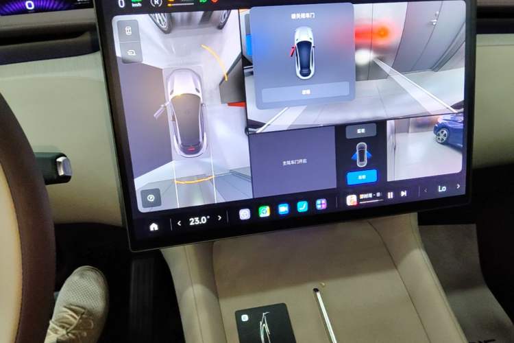 Used Xiaomi Auto YU7 2025 Ultra-Long Range High-Performance All-Wheel-Drive Max Edition Audio And AC Panel