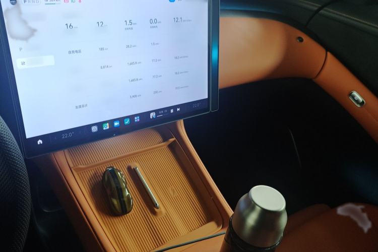Used Xiaomi Auto YU7 2025 Ultra-Long Range All-Wheel Drive Pro Version Audio And AC Panel