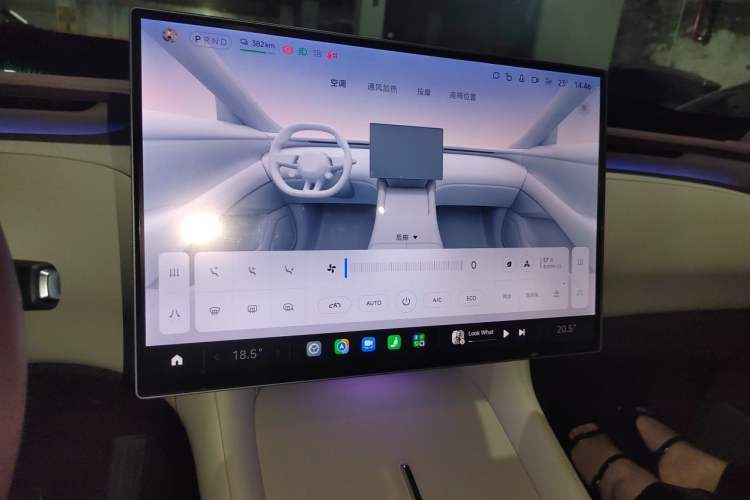 Used Xiaomi Auto YU7 2025 Ultra-Long Range High-Performance All-Wheel-Drive Max Edition Audio And AC Panel