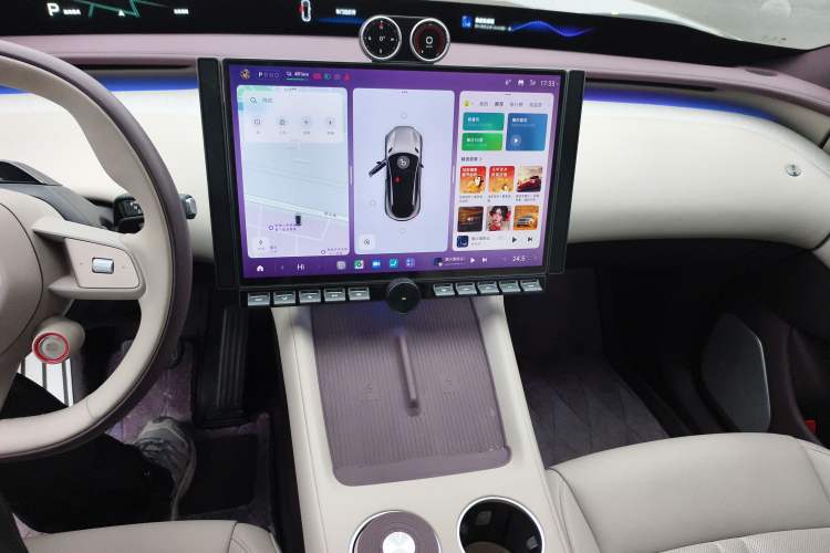 Used Xiaomi Auto YU7 2025 Ultra-Long Range Rear-Wheel Drive Version Audio And AC Panel