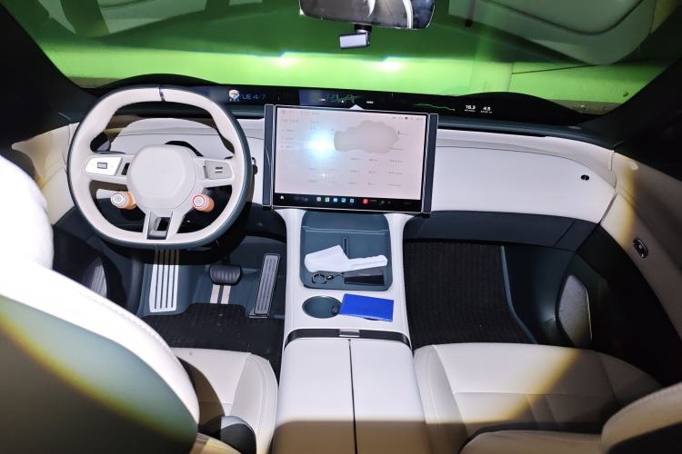 Used Xiaomi Auto YU7 2025 Ultra-Long Range All-Wheel Drive Pro Version
