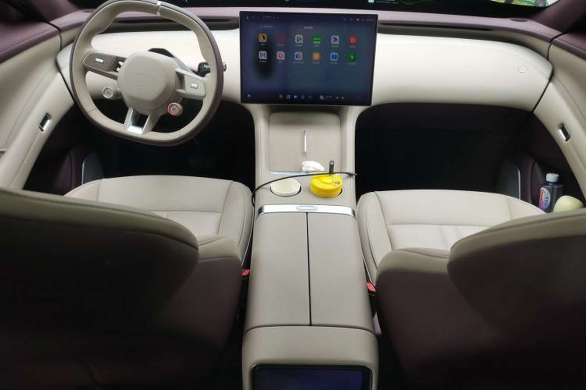Used Xiaomi Auto YU7 2025 Ultra-Long Range All-Wheel Drive Pro Version Center Console