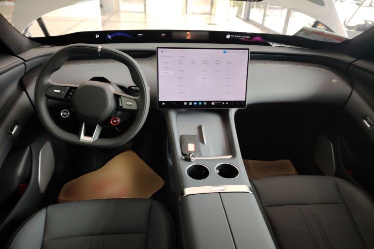 Used Xiaomi Auto YU7 2025 Ultra-Long Range All-Wheel Drive Pro Version Center Console