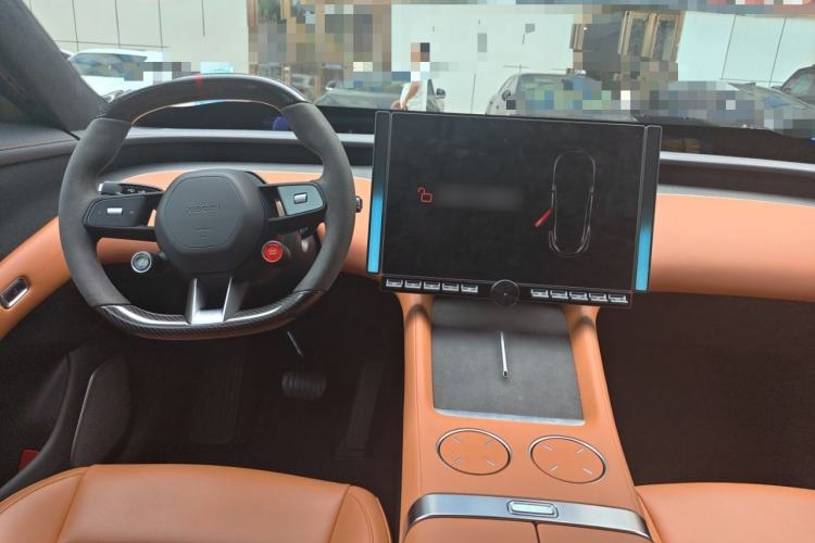 Used Xiaomi Auto YU7 2025 Ultra-Long Range High-Performance All-Wheel-Drive Max Edition Center Console