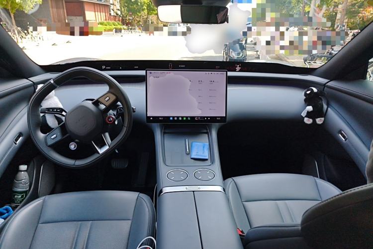 Used Xiaomi Auto YU7 2025 Ultra-Long Range Rear-Wheel Drive Version Center Console