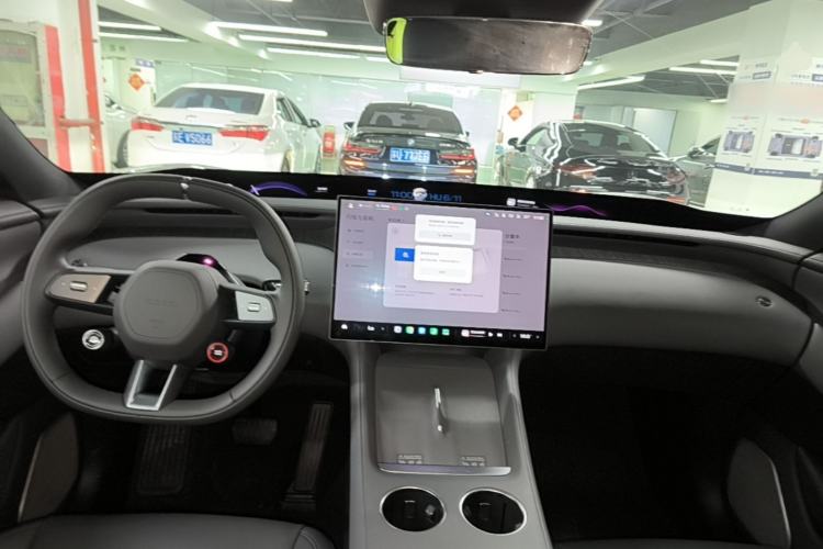 Used Xiaomi Auto YU7 2025 Ultra-Long Range All-Wheel Drive Pro Version Center Console
