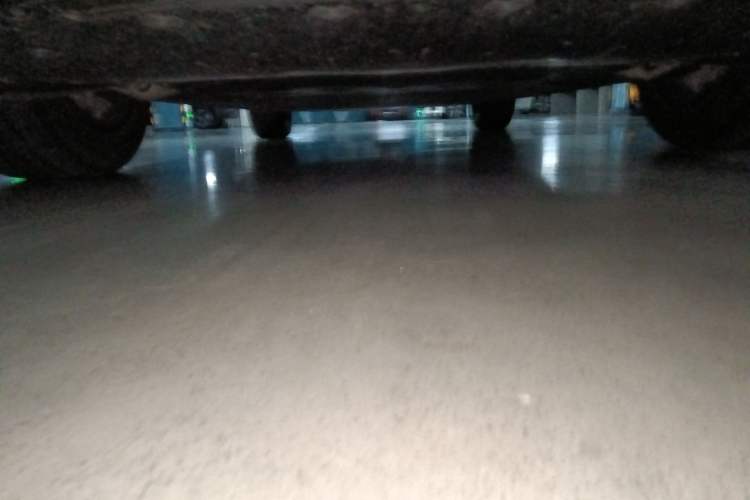 Used Xiaomi Auto YU7 2025 Ultra-Long Range Rear-Wheel Drive Version Chassis Front