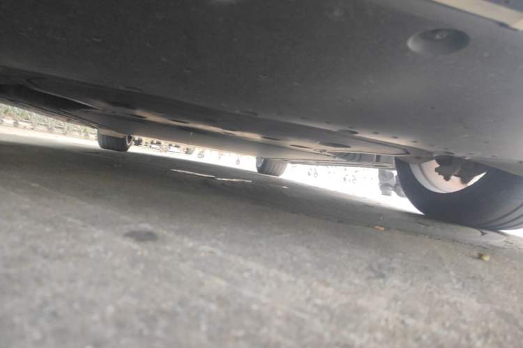 Used Xiaomi Auto YU7 2025 Ultra-Long Range High-Performance All-Wheel-Drive Max Edition Chassis Front