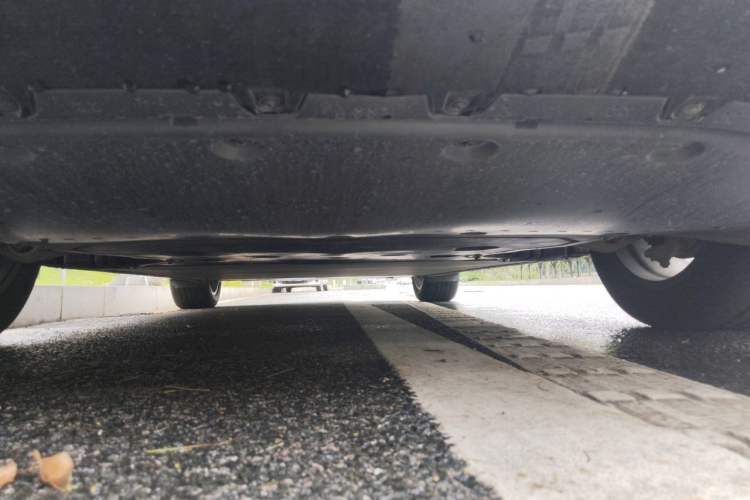 Used Xiaomi Auto YU7 2025 Ultra-Long Range Rear-Wheel Drive Version Chassis Front