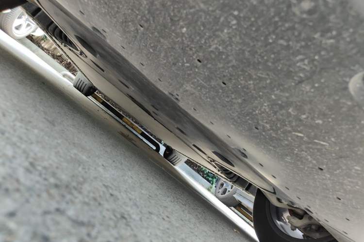 Used Xiaomi Auto YU7 2025 Ultra-Long Range High-Performance All-Wheel-Drive Max Edition Chassis Front