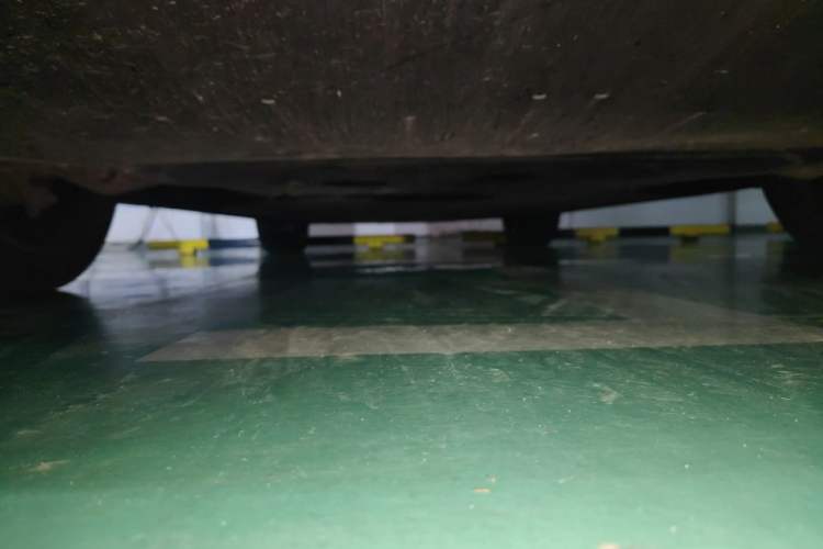 Used Xiaomi Auto YU7 2025 Ultra-Long Range High-Performance All-Wheel-Drive Max Edition Chassis Front
