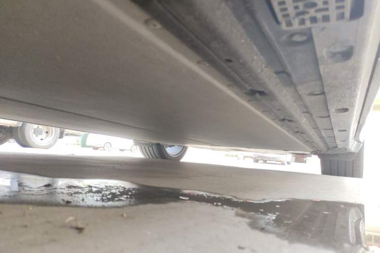 Used Xiaomi Auto YU7 2025 Ultra-Long Range Rear-Wheel Drive Version Chassis Front Left