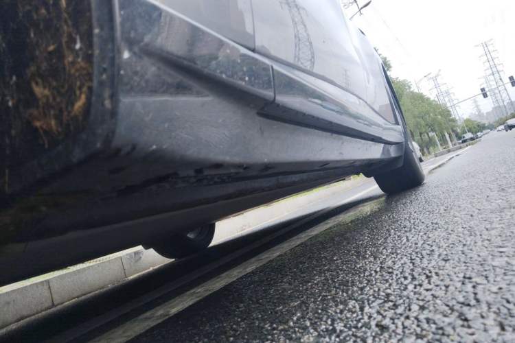 Used Xiaomi Auto YU7 2025 Ultra-Long Range Rear-Wheel Drive Version Chassis Front Left