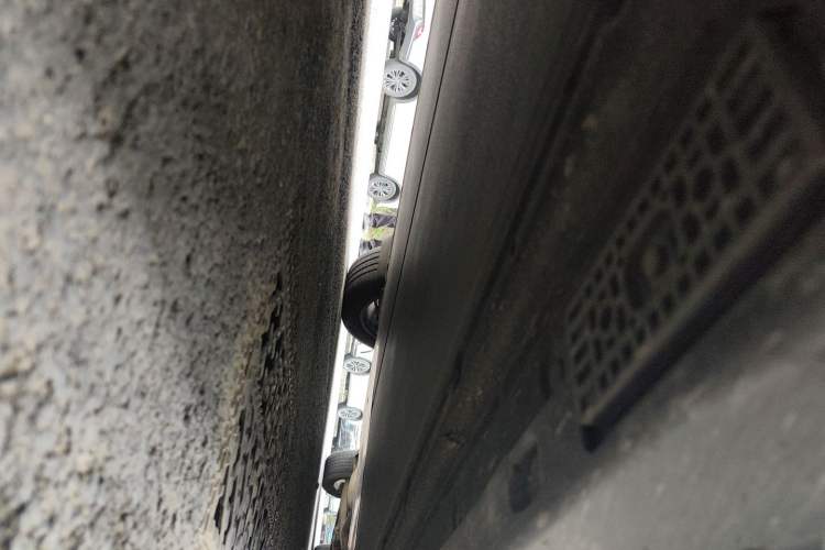 Used Xiaomi Auto YU7 2025 Ultra-Long Range Rear-Wheel Drive Version Chassis Front Left