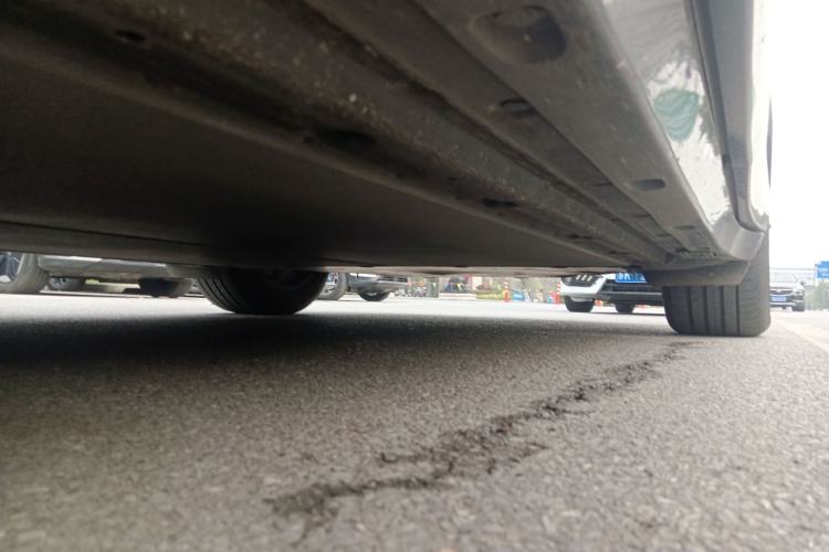 Used Xiaomi Auto YU7 2025 Ultra-Long Range All-Wheel Drive Pro Version Chassis Front Left